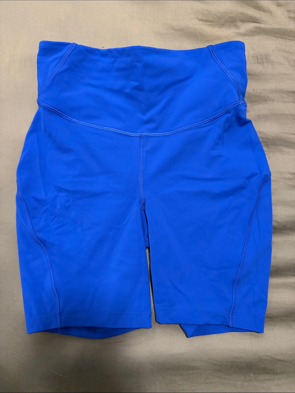 Lulu Lemon Women's Bike Shorts in Royal Blue